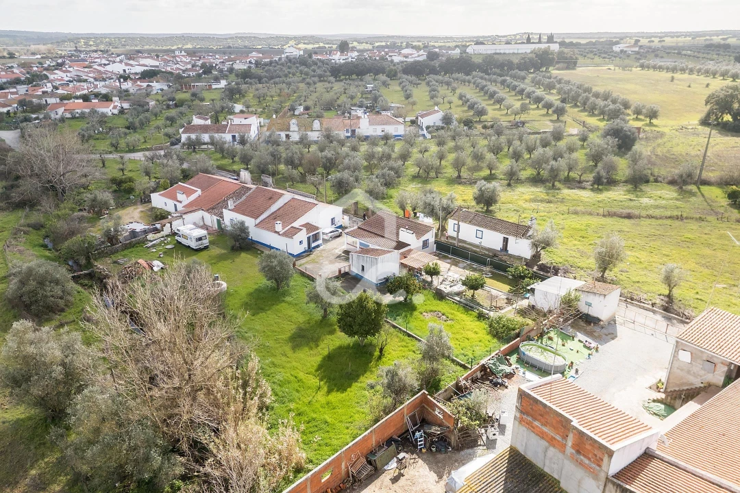 Moradia T2 para Venda em São Miguel de Machede Foto 41