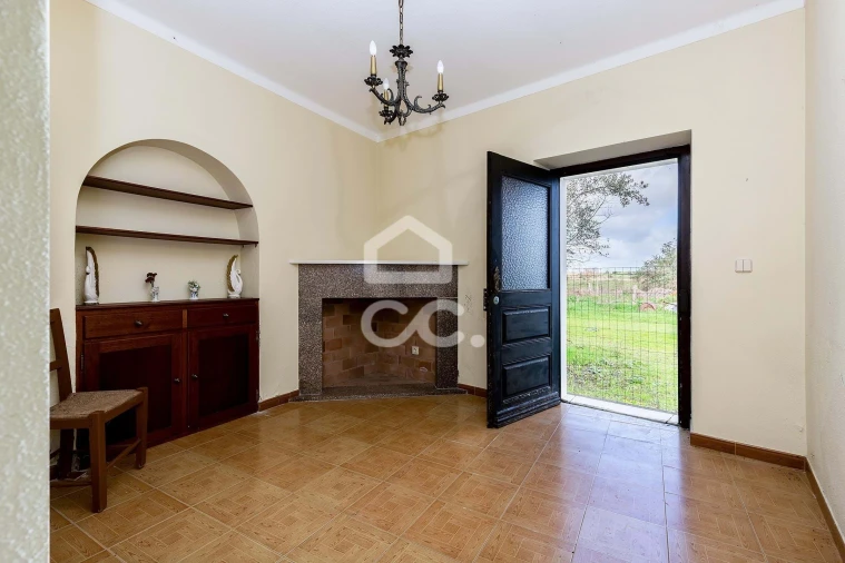 Moradia T2 para Venda em São Miguel de Machede Foto 9