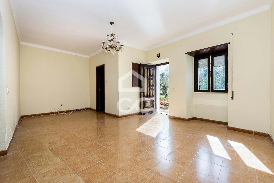 Moradia T2 para Venda em São Miguel de Machede Foto 1