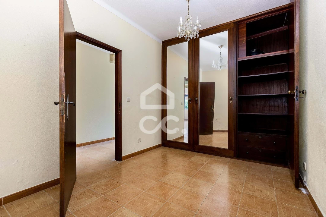 Moradia T2 para Venda em São Miguel de Machede Foto 6