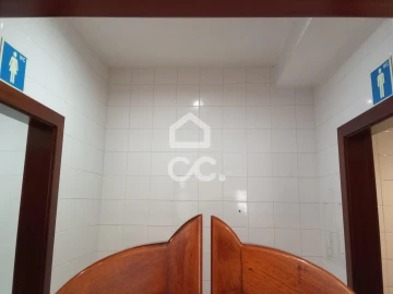 Negócio para Arrendamento em Roliça