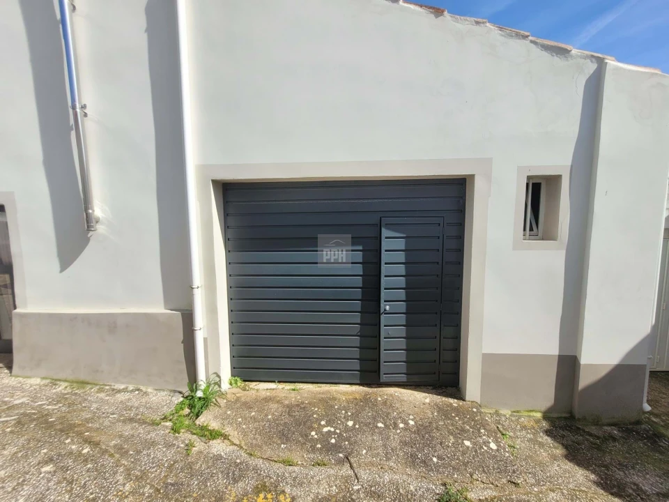 Moradia T1 para Venda em Alte Foto 14