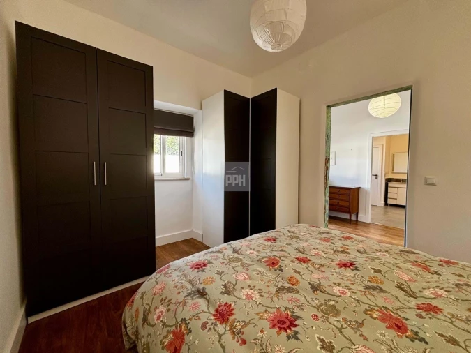 Moradia T1 para Venda em Alte Foto 9