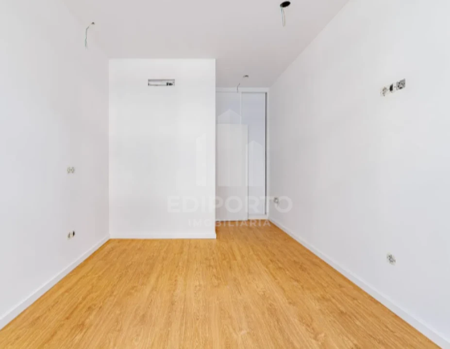 Apartamento T1 para Venda em Campanhã Foto 10