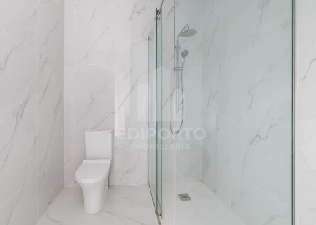 Apartamento T1 para Venda em Campanhã Foto 7