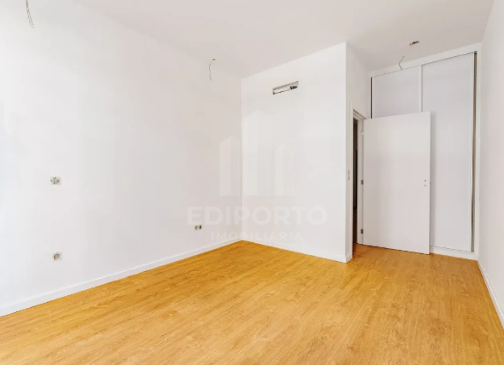 Apartamento T1 para Venda em Campanhã Foto 9
