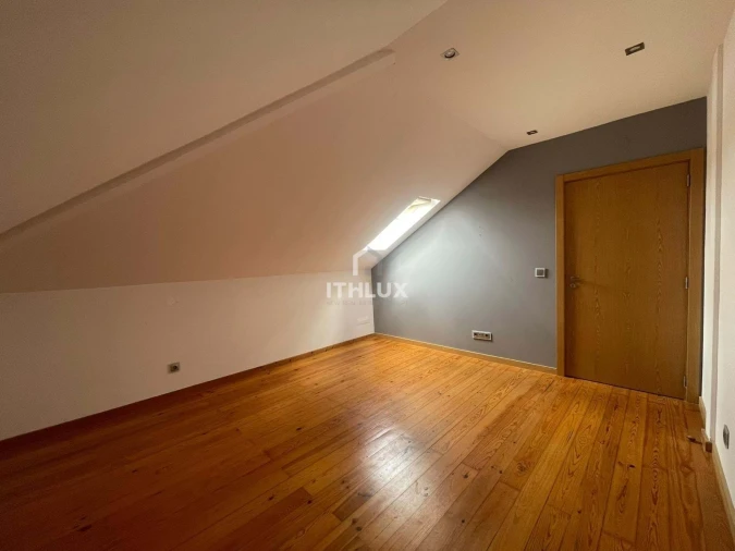 Moradia T4 para Venda em Maceira Foto 23