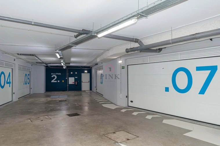 Apartamento T4 para Venda em São Martinho Foto 24