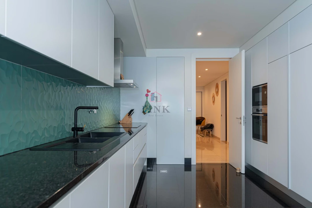 Apartamento T4 para Venda em São Martinho Foto 7