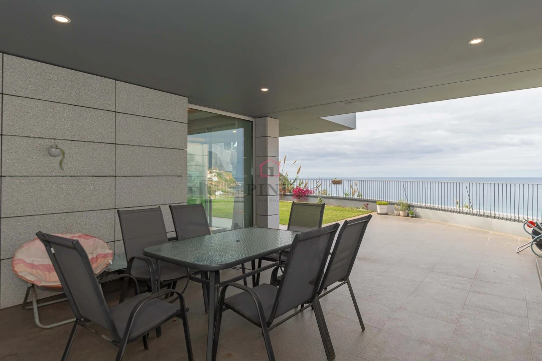 Apartamento T4 para Venda em São Martinho Foto 6