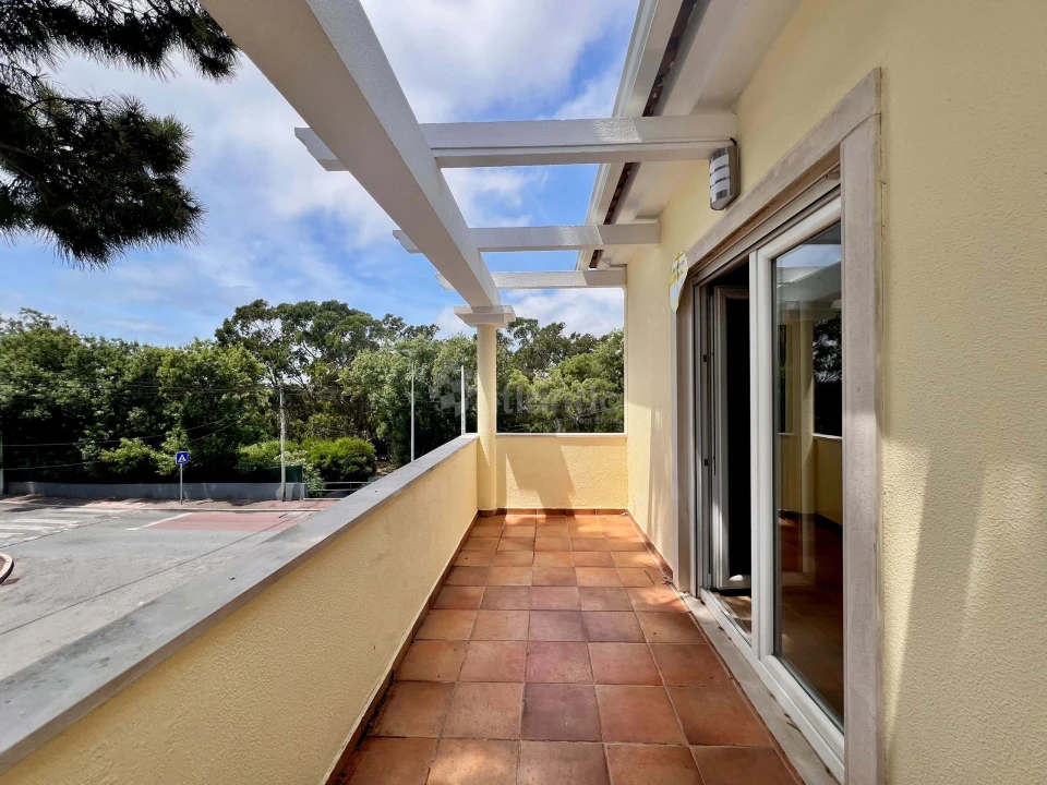 Apartamento T3 para Venda em São Domingos de Rana Foto 11