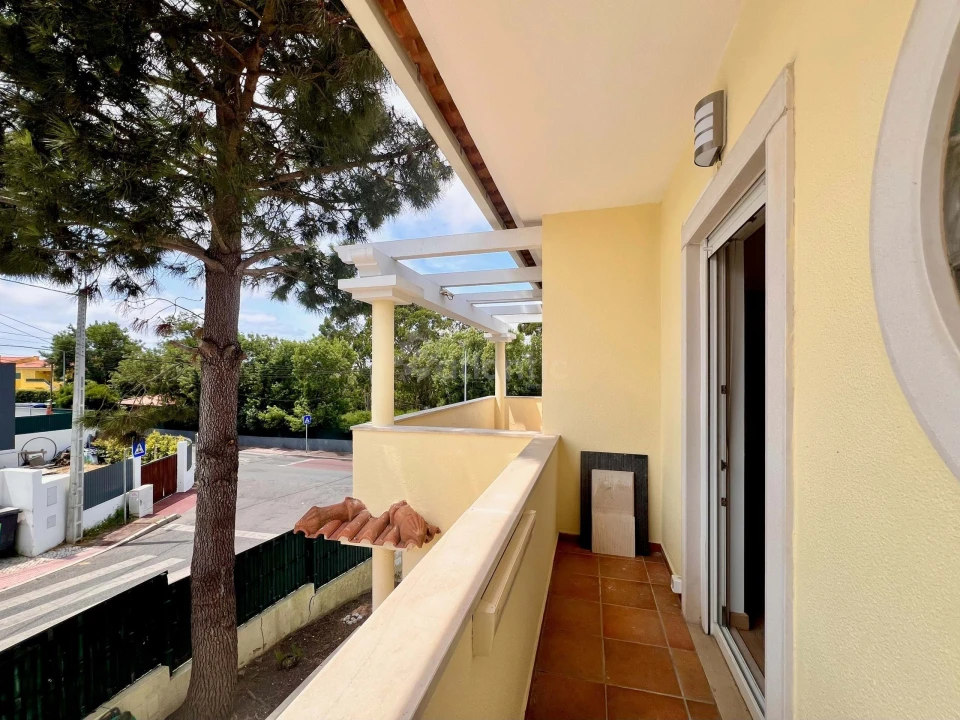 Apartamento T3 para Venda em São Domingos de Rana Foto 7