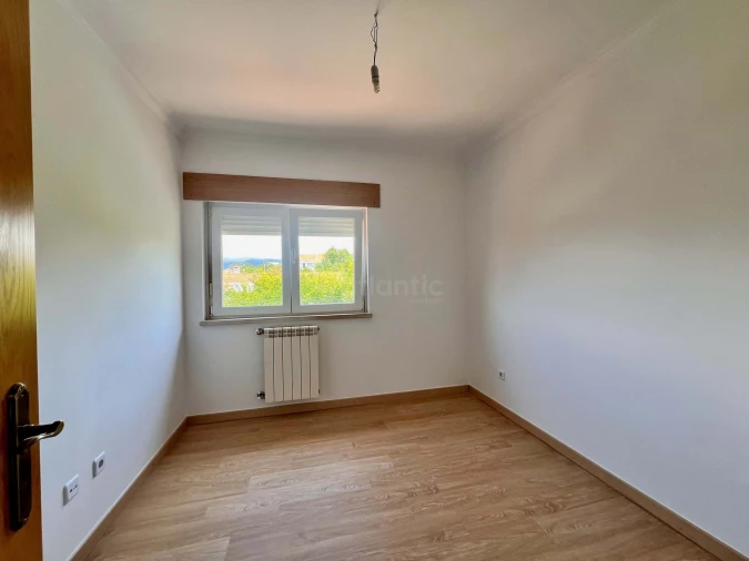 Apartamento T3 para Venda em São Domingos de Rana Foto 31