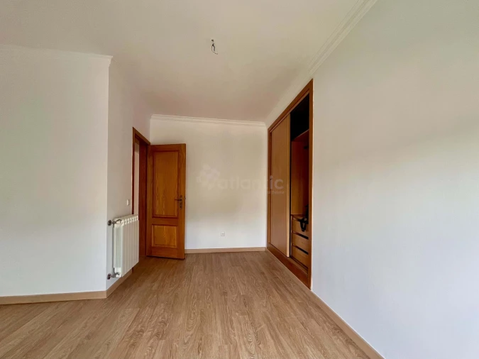 Apartamento T3 para Venda em São Domingos de Rana Foto 39