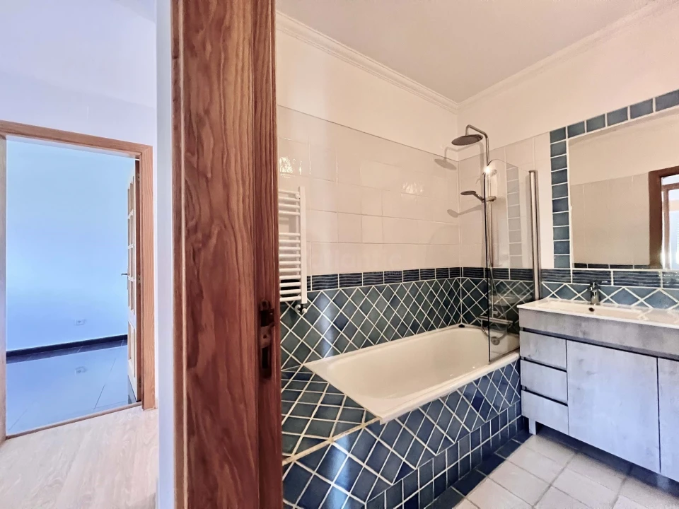 Apartamento T3 para Venda em São Domingos de Rana Foto 26