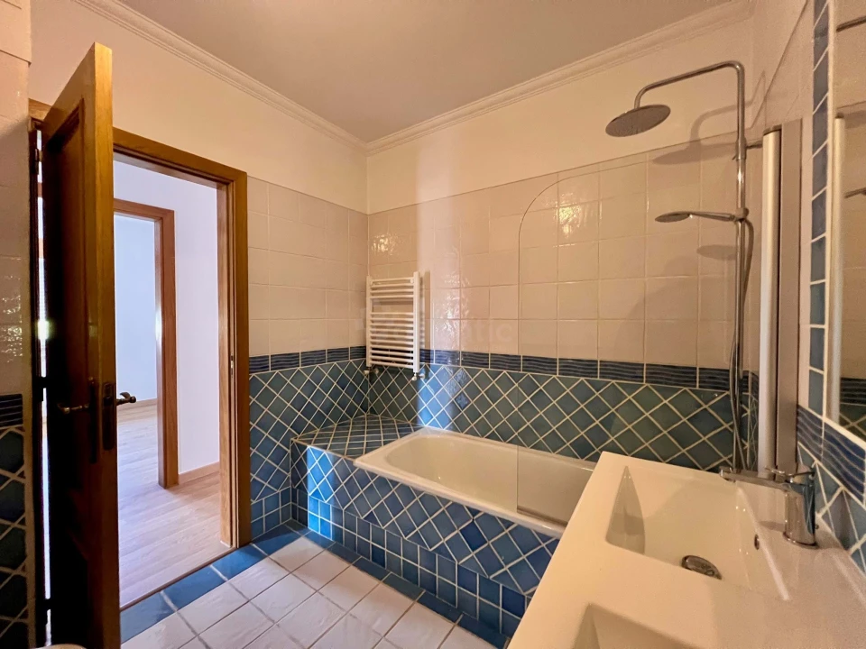 Apartamento T3 para Venda em São Domingos de Rana Foto 28