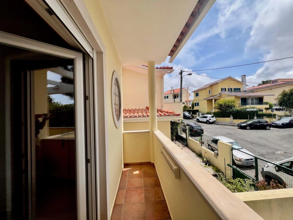 Apartamento T3 para Venda em São Domingos de Rana Foto 6