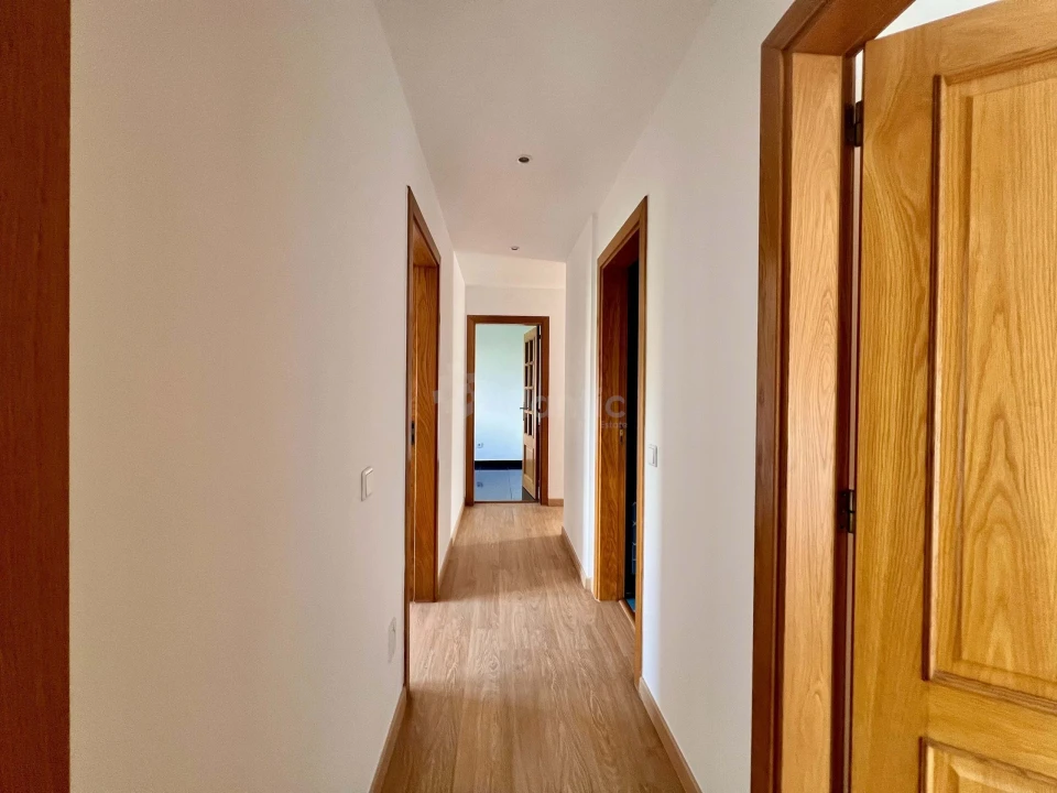 Apartamento T3 para Venda em São Domingos de Rana Foto 34