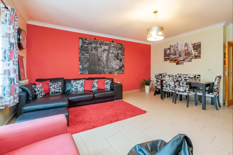 Apartamento T3 para Venda em Vialonga Foto 3