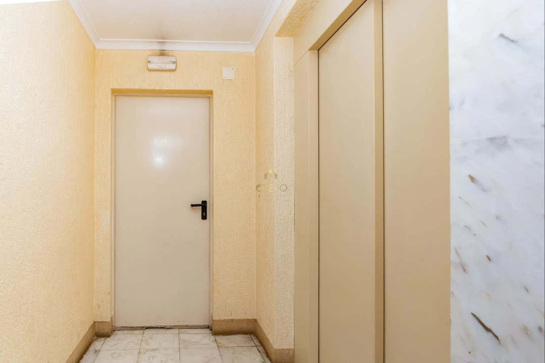 Apartamento T3 para Venda em Vialonga Foto 24