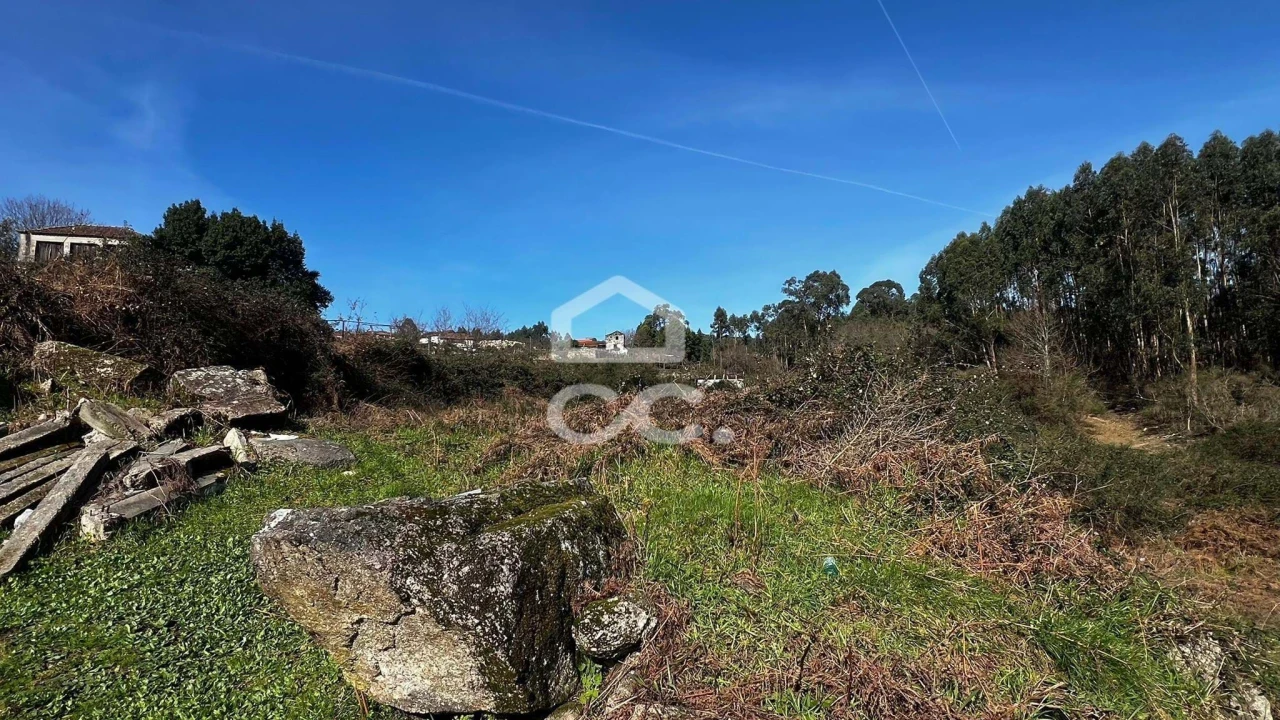 Terreno para Venda em Meixomil Foto 6