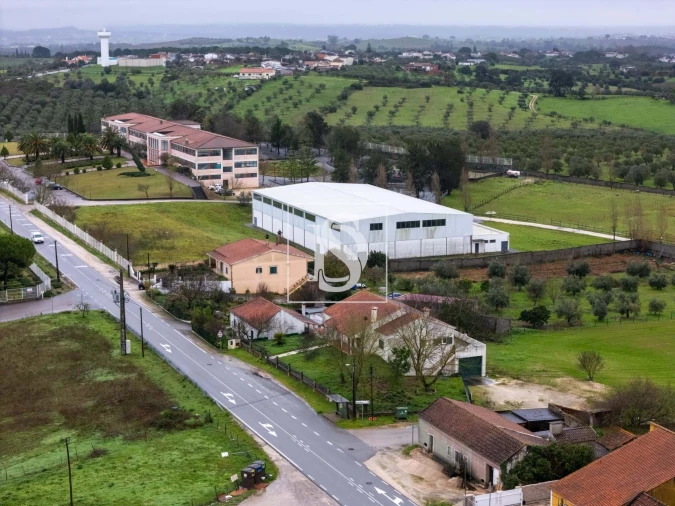 Moradia T2 para Venda em Azoia de Cima e Tremês Foto 11