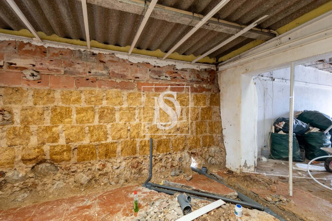 Moradia T2 para Venda em Azoia de Cima e Tremês Foto 12