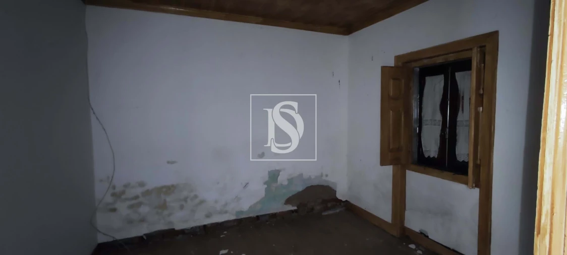 Moradia T3 para Venda em Miragaia e Marteleira Foto 34