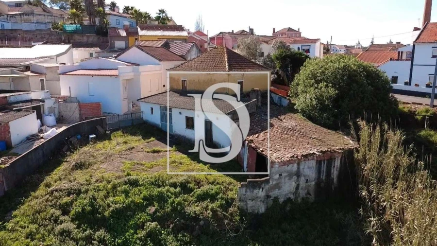 Moradia T3 para Venda em Miragaia e Marteleira Foto 15