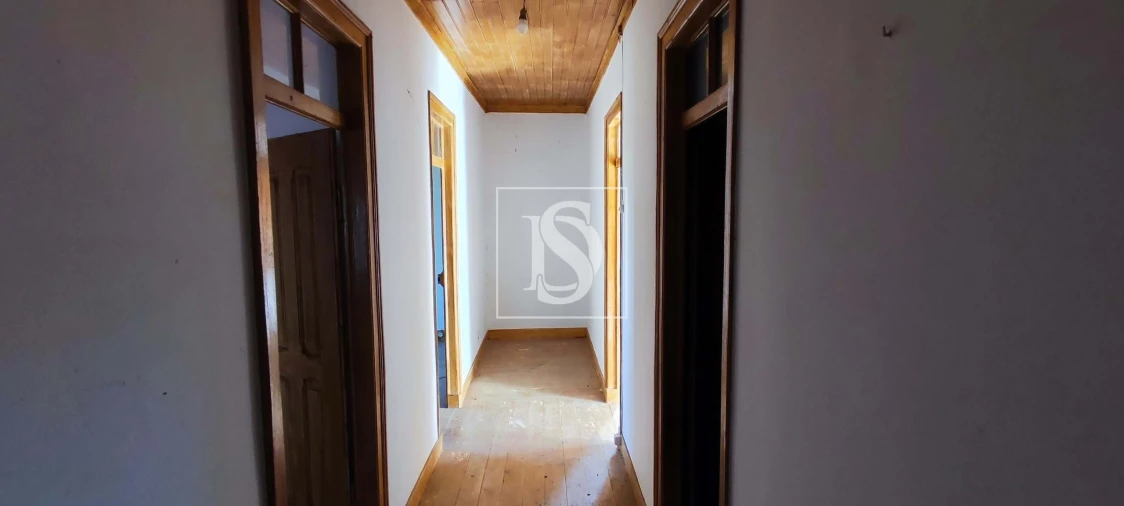 Moradia T3 para Venda em Miragaia e Marteleira Foto 33