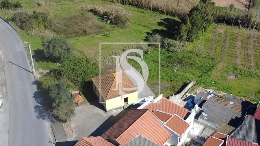 Moradia T3 para Venda em Miragaia e Marteleira Foto 6