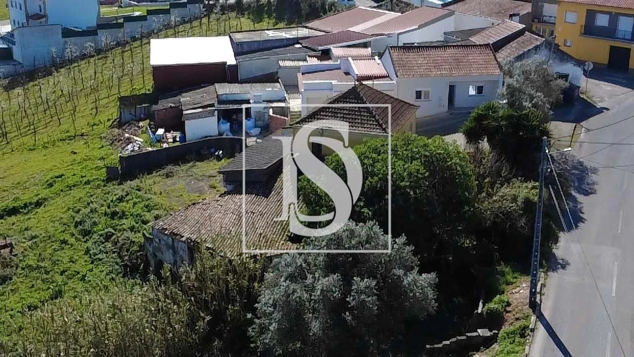 Moradia T3 para Venda em Miragaia e Marteleira Foto 8