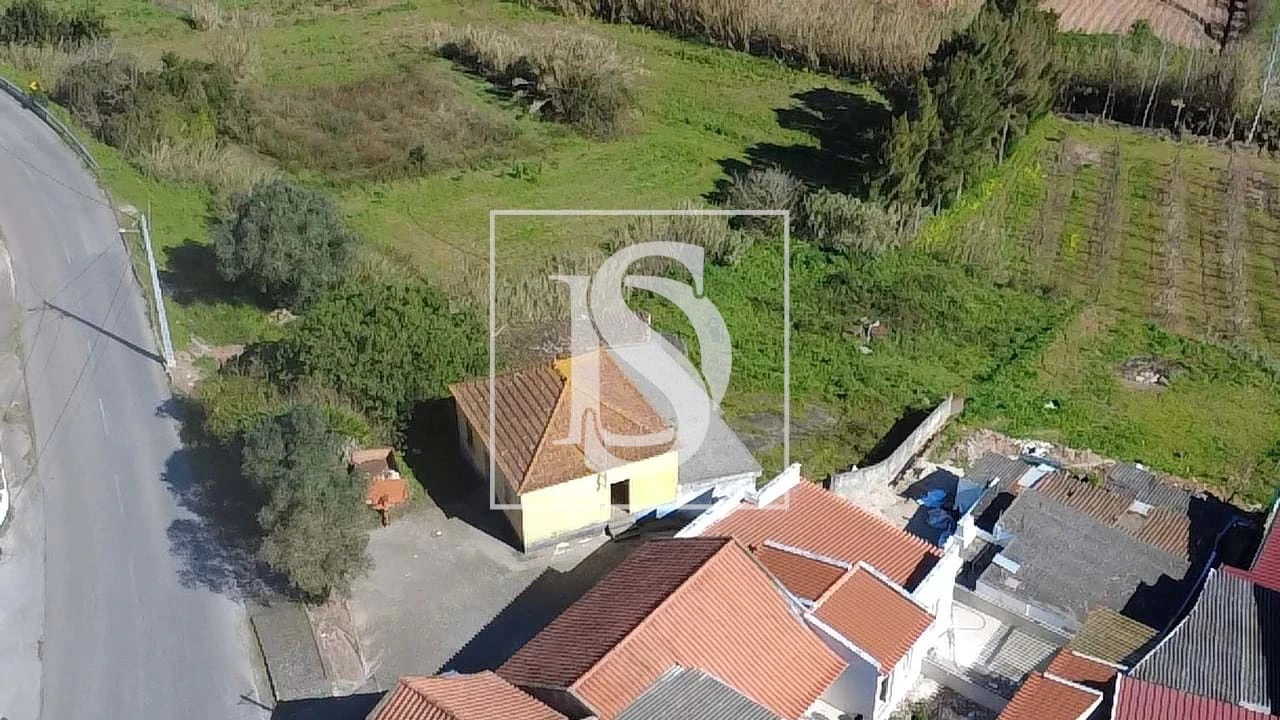 Moradia T3 para Venda em Miragaia e Marteleira Foto 6