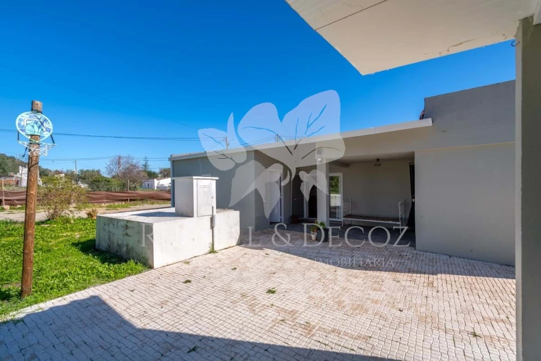 Quinta T3 para Venda em Santa Catarina da Fonte do Bispo Foto 36