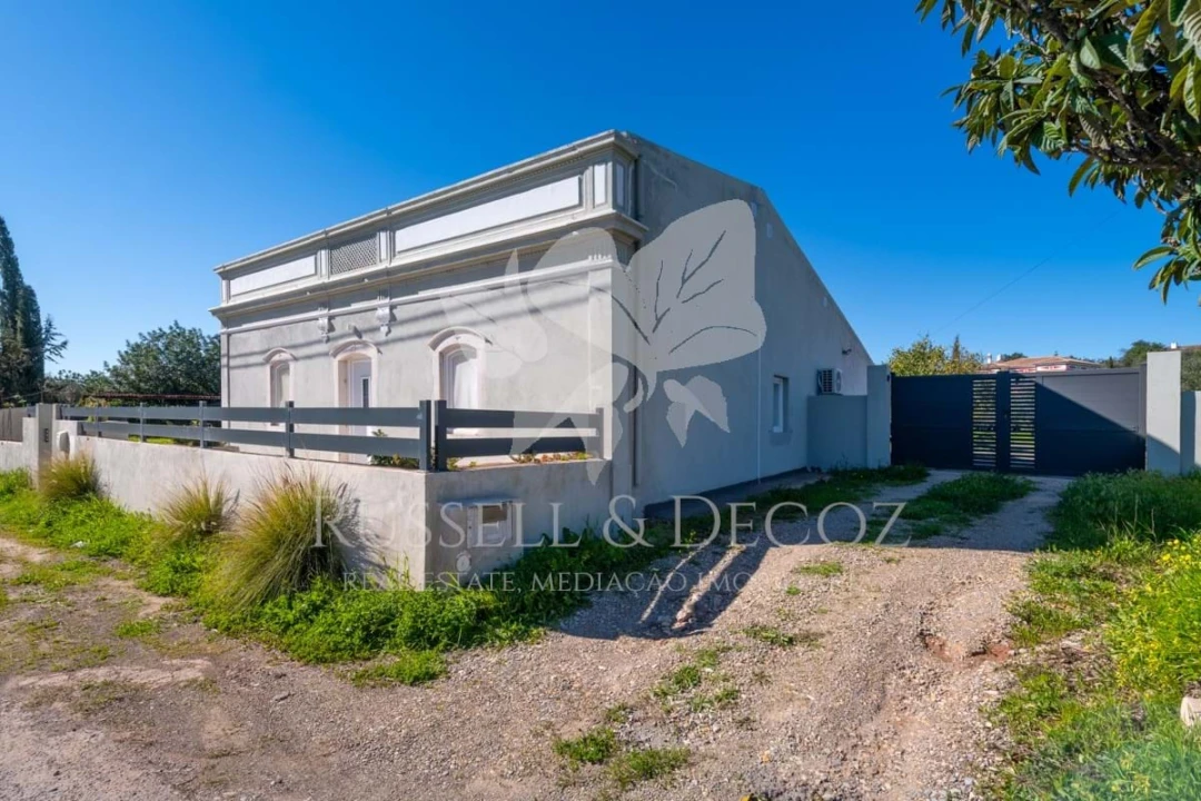 Quinta T3 para Venda em Santa Catarina da Fonte do Bispo Foto 2