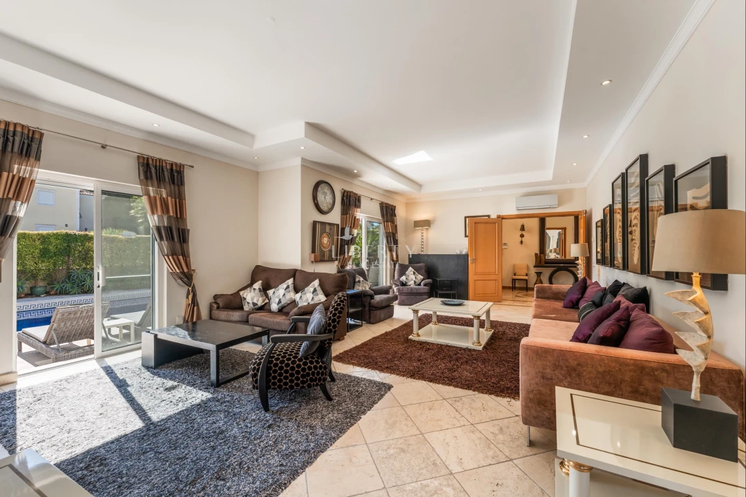 Moradia T4 para Venda em Almancil Planta 2