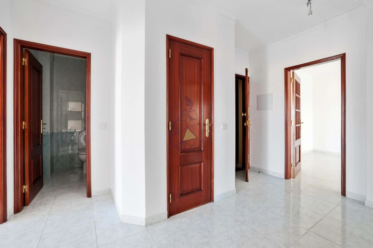 Apartamento T3 para Arrendamento em Portimão Foto 33