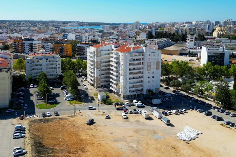 Apartamento T3 para Arrendamento em Portimão Foto 41