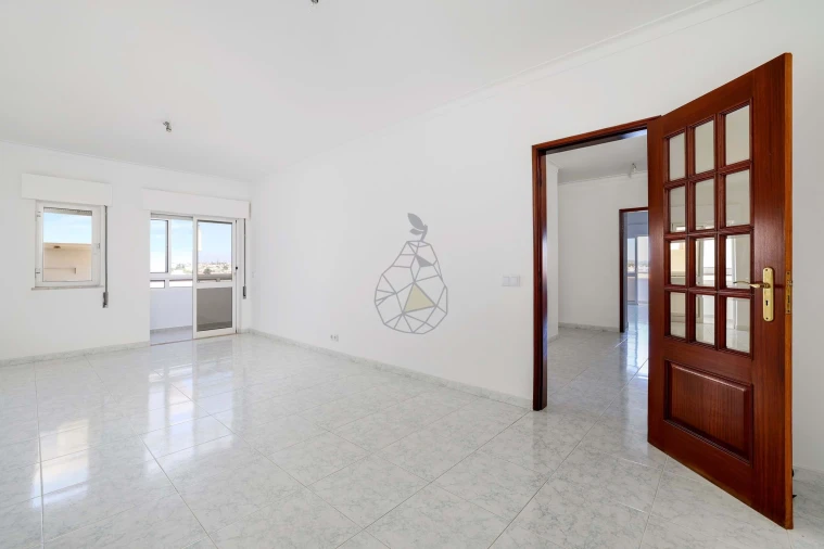 Apartamento T3 para Arrendamento em Portimão Foto 3