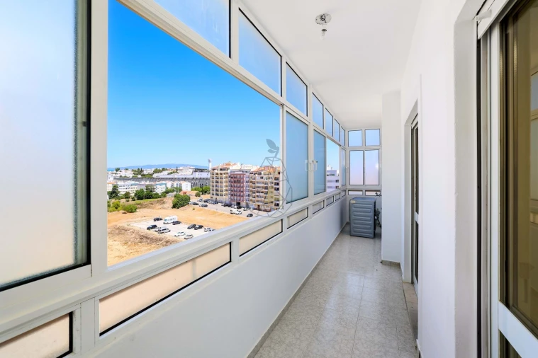 Apartamento T3 para Arrendamento em Portimão Foto 8