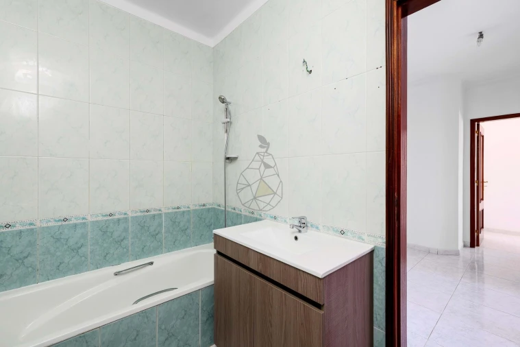 Apartamento T3 para Arrendamento em Portimão Foto 17