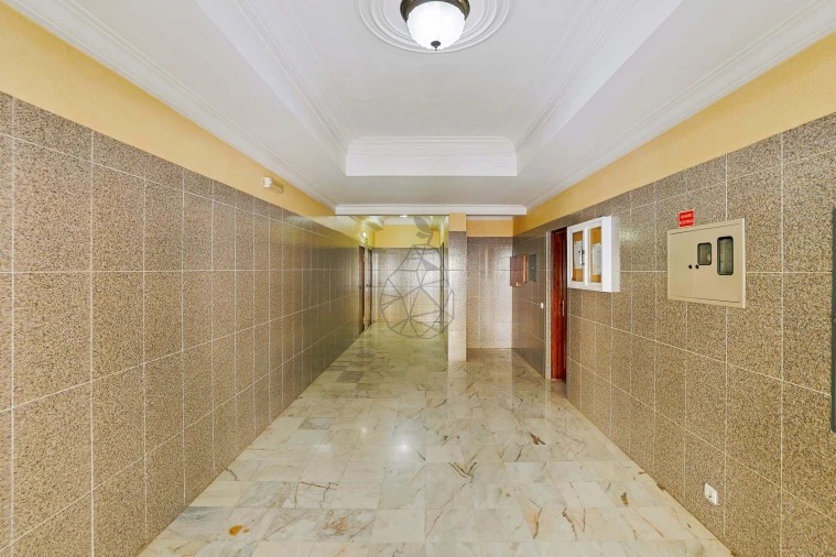 Apartamento T3 para Arrendamento em Portimão Foto 36