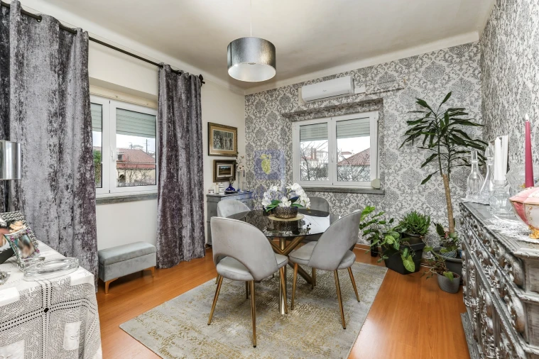 Moradia T4 para Venda em Algueirão-Mem Martins Foto 9