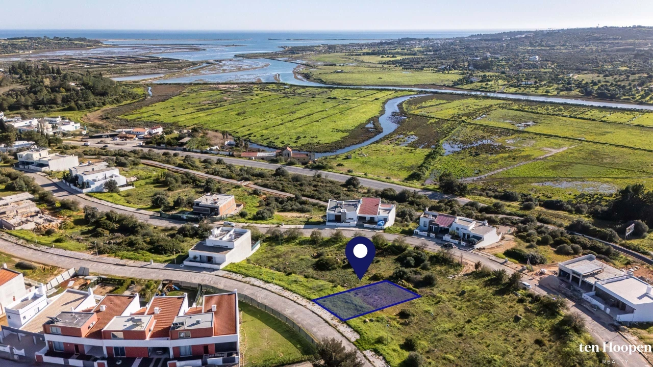 Terreno para Venda em Portimão Foto 1