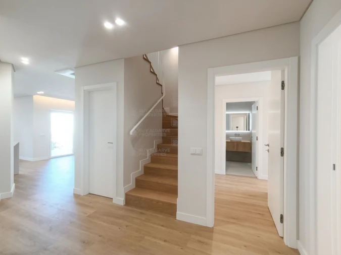 Apartamento T4 para Venda em Tavira (Santa Maria e Santiago) Foto 5