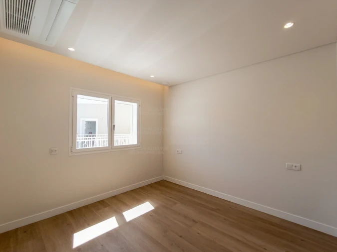 Apartamento T4 para Venda em Tavira (Santa Maria e Santiago) Foto 12