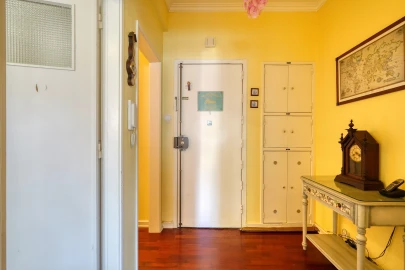 Apartamento T2 para Venda em Benfica
