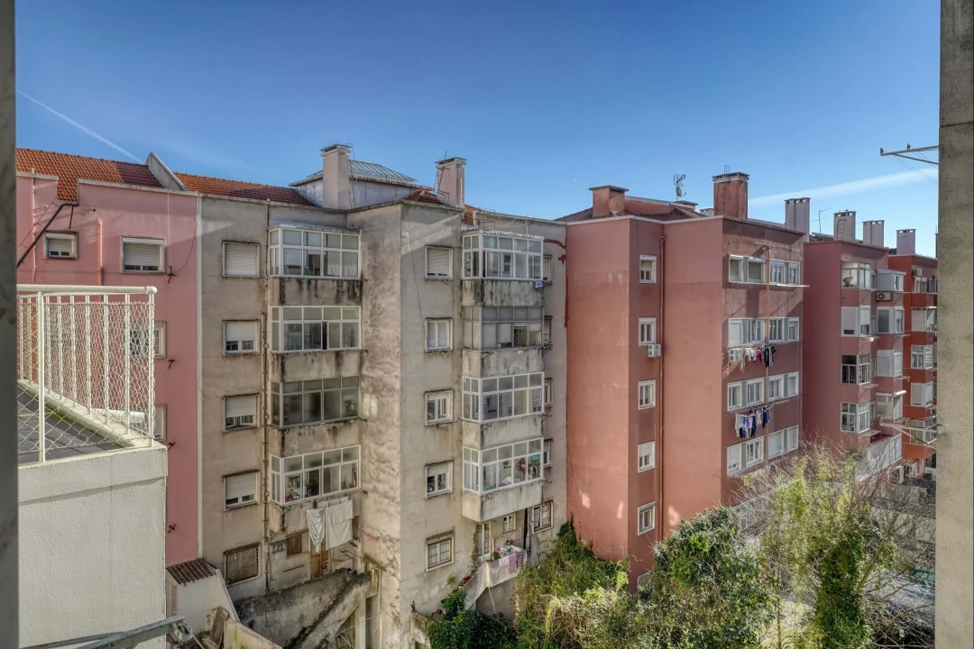 Apartamento T2 para Venda em Benfica Foto 21