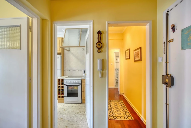 Apartamento T2 para Venda em Benfica Foto 7