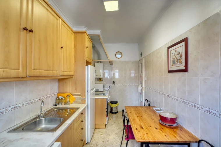 Apartamento T2 para Venda em Benfica Foto 9